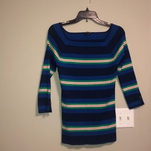 Striped Mid-Length Sleeve Shirt